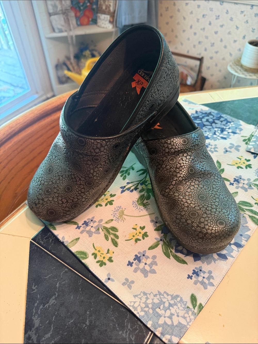 Dansko EP Women’s Black Patterned Comfort Clogs